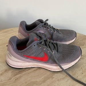 Nike Zoom Vomero 13 (sz 7.5)